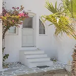 Maisonette Sail